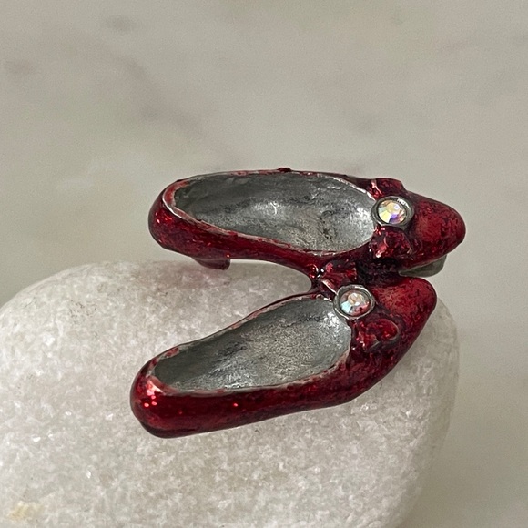 CCI Ruby red shoes pendant. - Picture 2 of 8